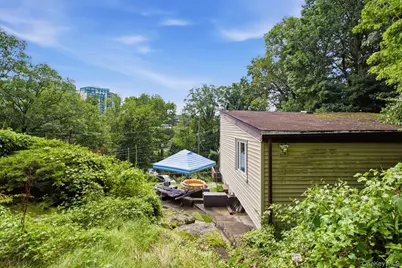 25 Chatham Terrace, Yonkers, NY 10710 - Photo 24