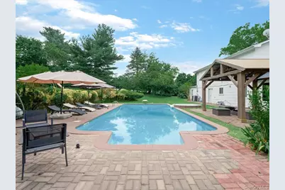 234 Townline Road, Commack, NY 11725 - Photo 24