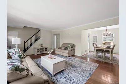 42 Berkshire Road, Yonkers, NY 10710 - Photo 4