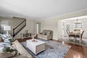 42 Berkshire Rd, Yonkers, NY 10710 - Photo 4