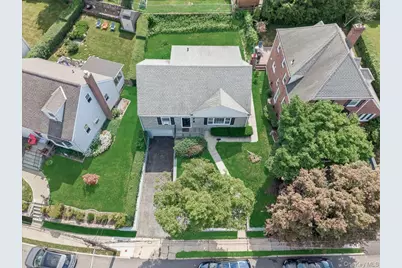 42 Berkshire Road, Yonkers, NY 10710 - Photo 20