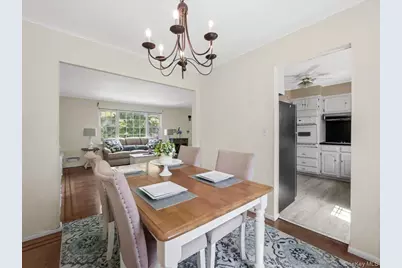 42 Berkshire Road, Yonkers, NY 10710 - Photo 6