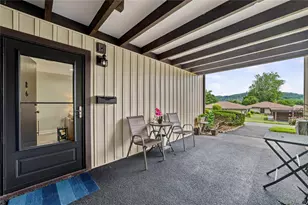 18 Hastings Ct, Yorktown Heights, NY 10598 - Photo 4