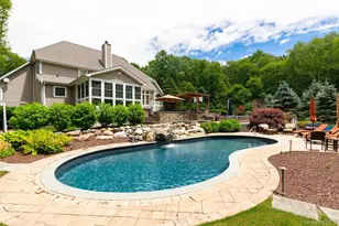 8 Glen Brook Ct, Wappingers Falls, NY 12590 - Photo 6