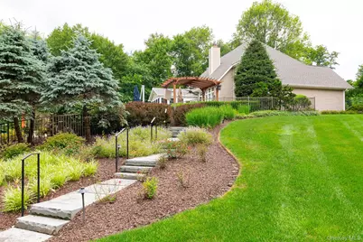 8 Glen Brook Court, Wappingers Falls, NY 12590 - Photo 4