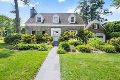 115 Ogden Avenue, White Plains, NY 10605 - Photo 1