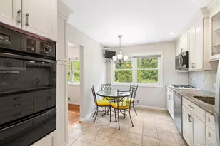 28 Stratford Pl, New City, NY 10956 - Photo 6