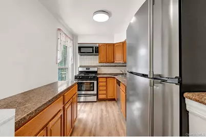 180 Van Cortlandt Park S #5C, Bronx, NY 10463 - Photo 4