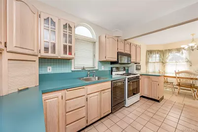 69 Vernon Avenue, Rockville Centre, NY 11570 - Photo 16