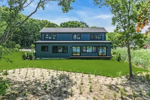 255 Peconic Bay Blvd, Aquebogue, NY 11901 - Photo 48