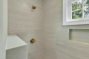 255 Peconic Bay Blvd, Aquebogue, NY 11901 - Photo 22