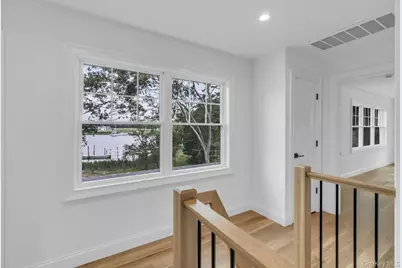 255 Peconic Bay Boulevard, Aquebogue, NY 11901 - Photo 32