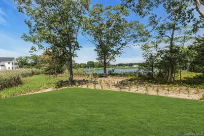 255 Peconic Bay Boulevard, Aquebogue, NY 11901 - Photo 42
