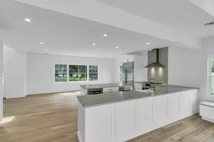 255 Peconic Bay Blvd, Aquebogue, NY 11901 - Photo 14