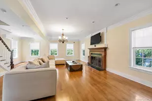 240-02 Poplar St, Douglaston, NY 11363 - Photo 4