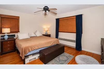 280 Van Cott Avenue, Farmingdale, NY 11735 - Photo 10