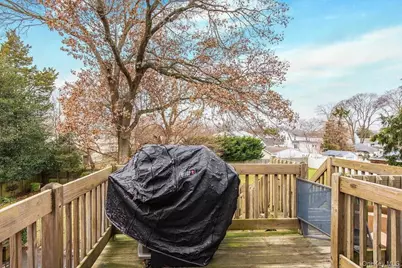 280 Van Cott Avenue, Farmingdale, NY 11735 - Photo 18