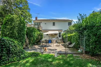 280 Van Cott Avenue, Farmingdale, NY 11735 - Photo 22
