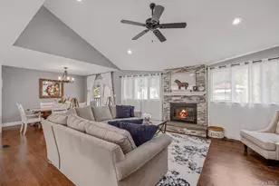 22 Caddy Pl, Rocky Point, NY 11778 - Photo 6