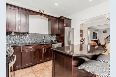 642 Park Avenue, Yonkers, NY 10703 - Photo 2