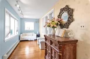 144 Buckingham Pl, Lynbrook, NY 11563 - Photo 2