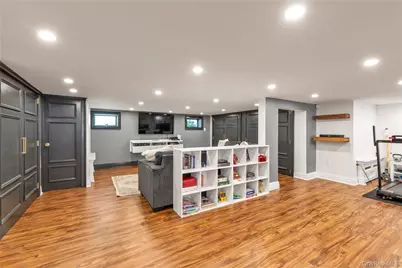 144 Buckingham Place, Lynbrook, NY 11563 - Photo 16