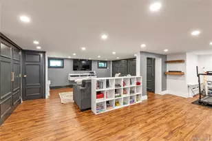 144 Buckingham Pl, Lynbrook, NY 11563 - Photo 16