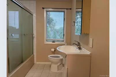 508 N. Broome Avenue, Lindenhurst, NY 11757 - Photo 10