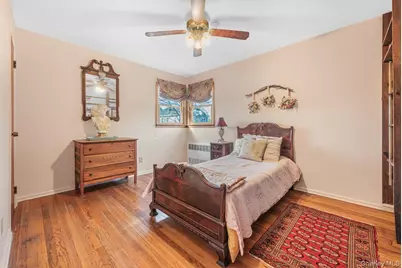 2 Atlas Court, New Hyde Park, NY 11040 - Photo 14