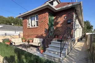3058 Barkley Ave, Bronx, NY 10465 - Photo 1