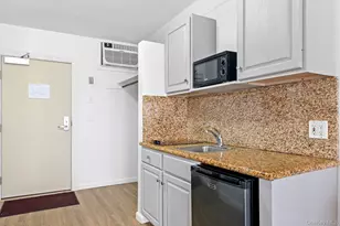 126 S Emerson Ave, Montauk, NY 11954 - Photo 8