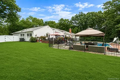 4 Missouri Avenue, Mount Sinai, NY 11766 - Photo 34
