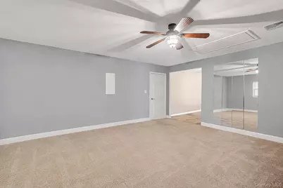 4 Missouri Avenue, Mount Sinai, NY 11766 - Photo 18
