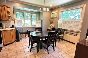 11 W Terrace Rd, Great Neck, NY 11021 - Photo 6
