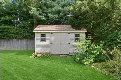 901 Liberty Street, Bohemia, NY 11716 - Photo 36