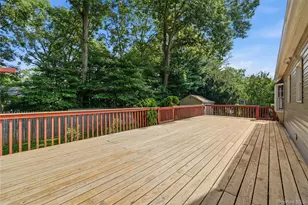 901 Liberty St, Bohemia, NY 11716 - Photo 32