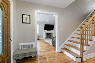 63 White Road, Scarsdale, NY 10583 - Photo 2