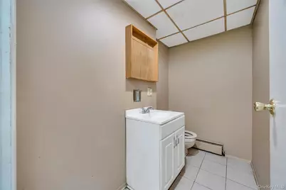 20 E Pine Street, Long Beach, NY 11561 - Photo 16