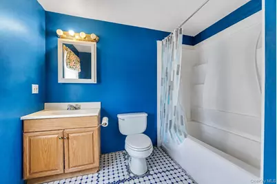 20 E Pine Street, Long Beach, NY 11561 - Photo 28