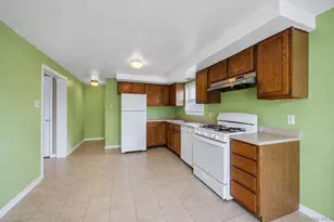 20 E Pine St, Long Beach, NY 11561 - Photo 14