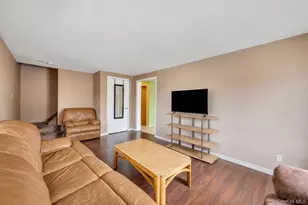 20 E Pine St, Long Beach, NY 11561 - Photo 12