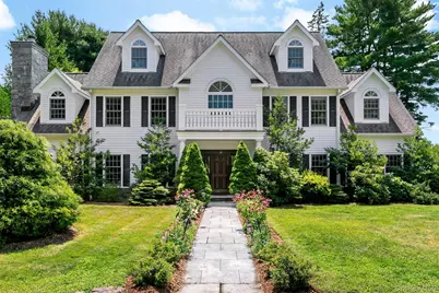 18 Sammis Lane, White Plains, NY 10605 - Photo 1