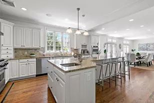 18 Sammis Ln, White Plains, NY 10605 - Photo 8