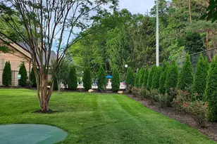 175 The Vale, Syosset, NY 11791 - Photo 2