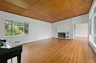 3 Tory Ln, Scarsdale, NY 10583 - Photo 6