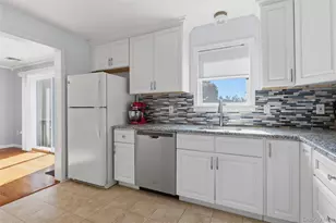 61 Zugibe Ct, West Haverstraw, NY 10993 - Photo 8