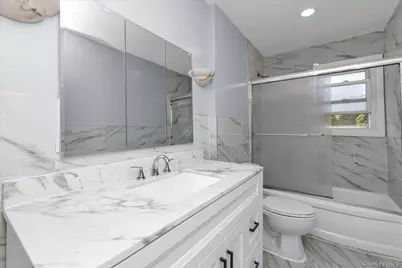 49 Middlecamp Road, Westbury, NY 11590 - Photo 16