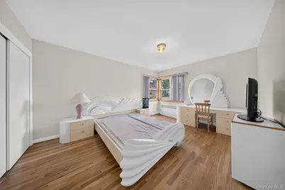 146-18 Kalmia Avenue, Flushing, NY 11355 - Photo 14