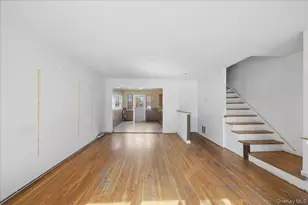 3310 Gunther Ave, Bronx, NY 10469 - Photo 4