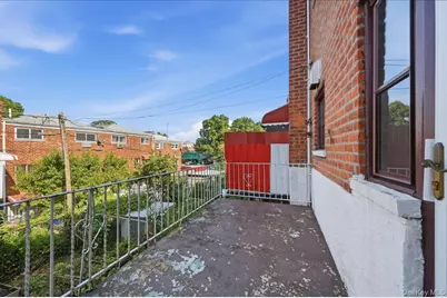 3310 Gunther Avenue, Bronx, NY 10469 - Photo 28